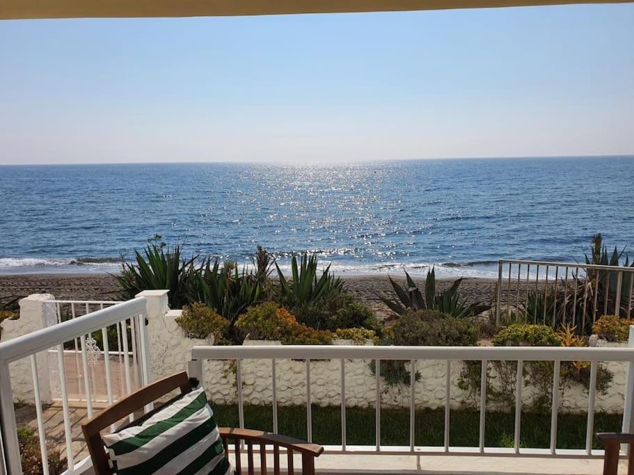 Front Mer - Sublime Appartement Moderne Et Confortable Estepona Exterior photo